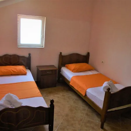 Aparthotel Dema